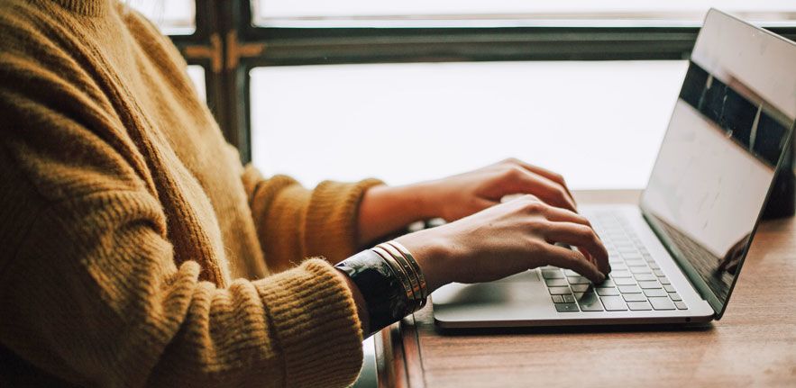 Researcher with capsule sponge